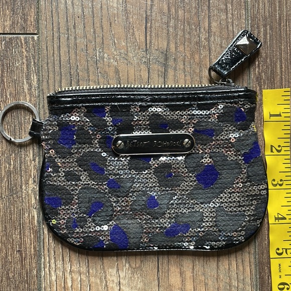 Betsey Johnson Zip Clutch - Picture 7 of 8